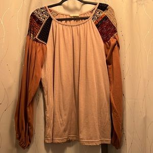 Easel. Long sleeve shirt - L